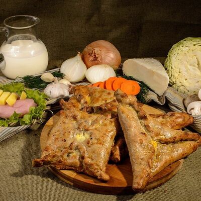 Чукуры с картошкой и грибами в Пироги по-коми по цене 1268 ₽