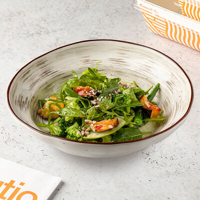 Зеленый салат с баклажанами в iL Патио по цене 555 ₽