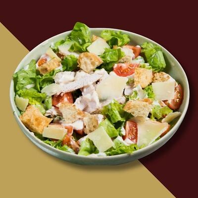 Салат Цезарь с курицей в Шаурмист по цене 800 ₽