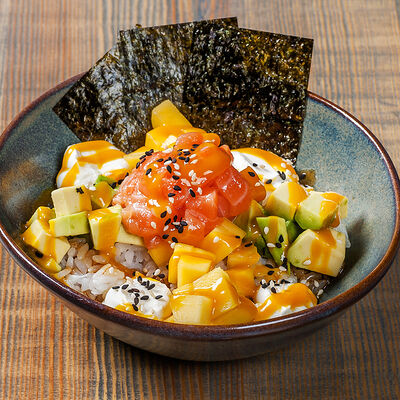 Поке с лососем и манго в Bao по цене 690 ₽