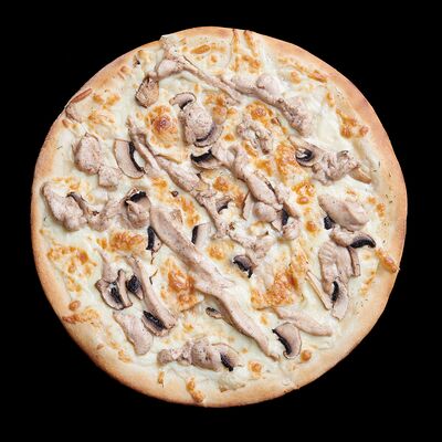 Пицца с курицей в чесночном соусе и шампиньонамив Суши & Pizza Mix-Go по цене 600 ₽