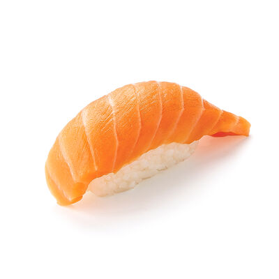 Суши с лососем в Сушишоп по цене 342 ₽