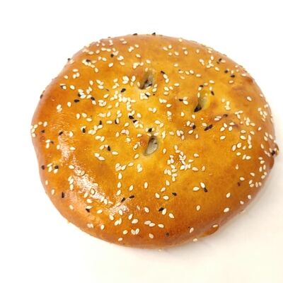 Пирог с мясом и сыром в Пекарня Донер Шаурма по цене 198 ₽