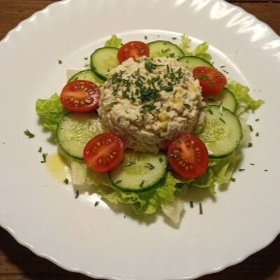 Салат с тунцом консервированным в Сбалансированные тарелки по цене 690 ₽