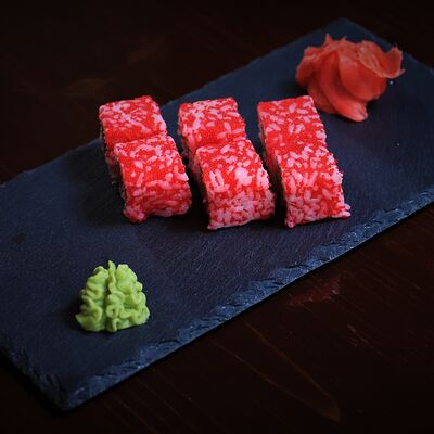 Ролл Калифорния с лососем в ПапаРони по цене 450 ₽