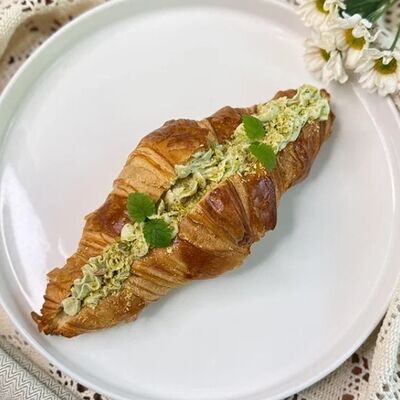 Круассан фисташка и малина в Вера Фёдоровна по цене 550 ₽