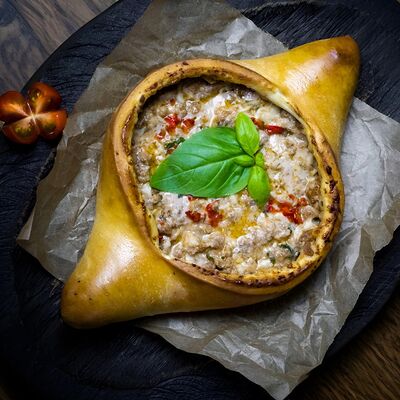 Хачапури по-турецки с телятиной в ProLavaш по цене 619 ₽
