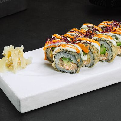 Жареный ролл со спайси крабом в Интонация по цене 790 ₽