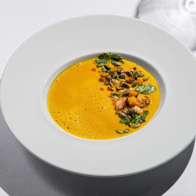 Тыквенный суп с креветкамив Wine Region по цене 890 ₽