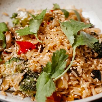 Бизнес-ланч Обжаренный рис с овощами в Goodman по цене 390