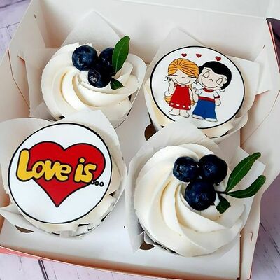 Капкейки лов из мини №4 в Премиум торт по цене 1600 ₽