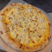 Гавайская в Atomic pizza