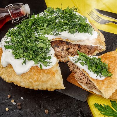 Пирог с мраморной говядиной в Чебурекми по цене 800 ₽