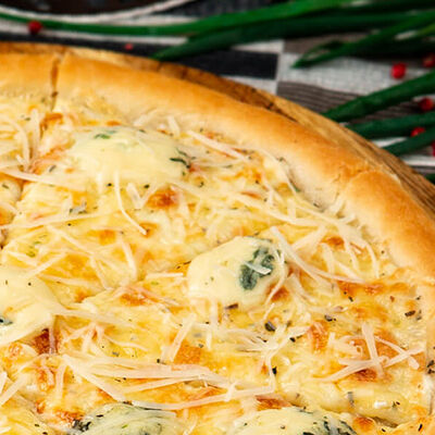 Четыре сыра Большая пицца в Престо по цене 1550 ₽