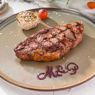 Стейк Стриплоин в Мясо & Рыба по цене 2990 ₽