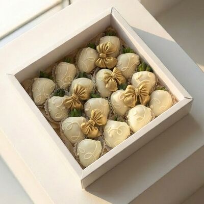 Клубничный набор Чудеса зимы в Клубника по цене 4990 ₽