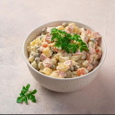 Салат оливье в Узбекская кухня Халяль по цене 210 ₽