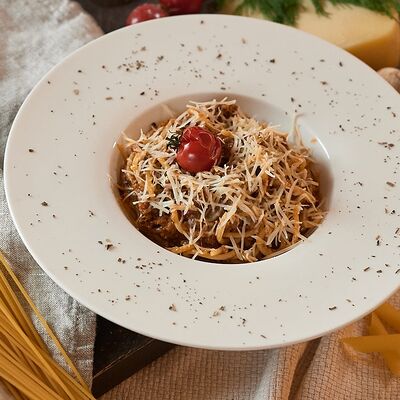 Спагетти в соусе Болоньезе в Debaton по цене 408