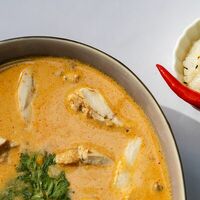 Том ям с курицей в Tochi Food