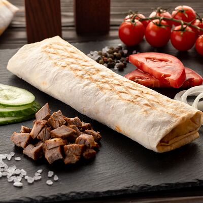 Шаурма Индейка большая в На Труда по цене 627 ₽