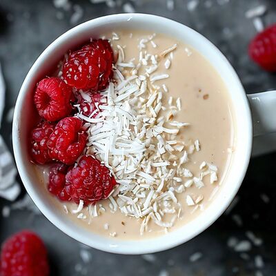 Раф Малина-кокос в Coffee Cloud по цене 355 ₽