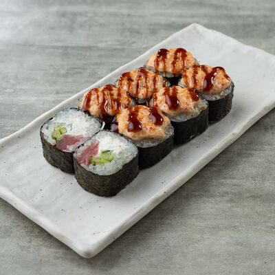 Запечённый ролл с тунцом в ЗАИМБИРЬ по цене 499 ₽