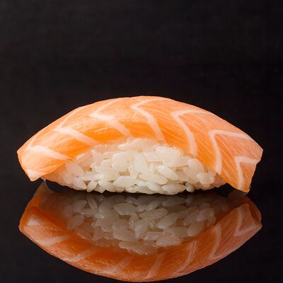 Суши Лосось в Sushi Bar по цене 120 ₽