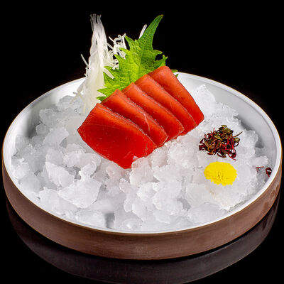 Магуро в Yo! curry & sushi по цене 880 ₽
