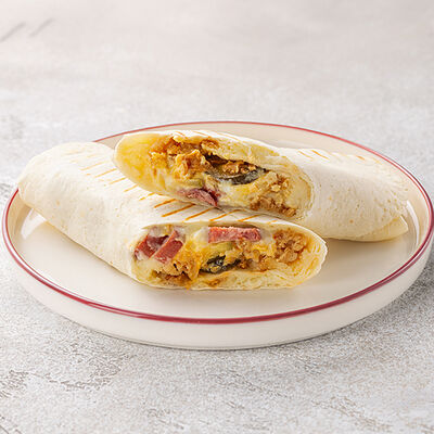 Ролл с говяжьей колбаской и картофельным пюре в Шоколадница по цене 490 ₽