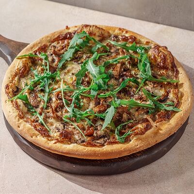 Пицца с рваной говядиной и цыпленком гриль в Перчини на огне по цене 590