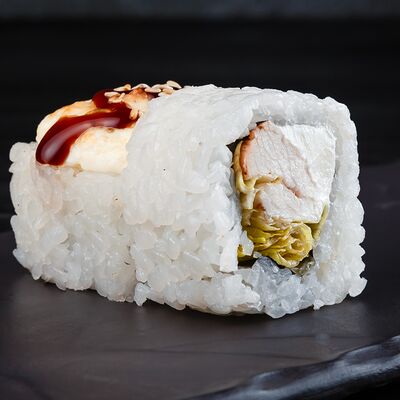 Чиз ролл в Crystal Sushi & Rolls по цене 2390 ₸