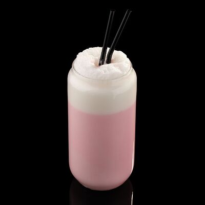 Клубничный молочный коктейль в COFFEEПЕЙ по цене 285 ₽