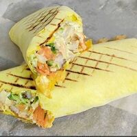 Шаурма двойная в сырном лаваше куриная в Manes (Dalan)