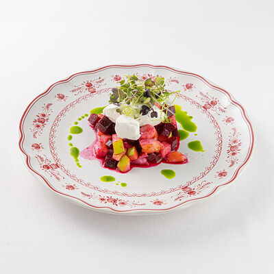 Тартар из свеклы с креветками в La Scala Trattoria Ignazio по цене 28 р.