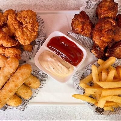 Снек боксв YO! PIZZA по цене 1290 ₽