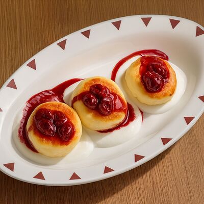 Сырники в ЮжанеГорожане по цене 518 ₽