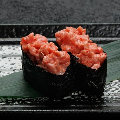 Гункан Тунец в Umami Ramen Club по цене 618 ₽