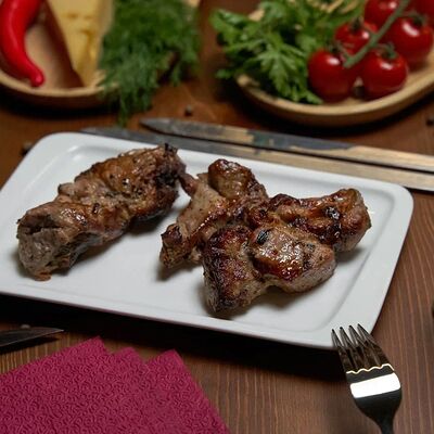 Шашлык из cвинoй шеи в The Кухня по цене 730 ₽