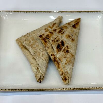 Сулугуни в лаваше в Кафе на развилке по цене 530 ₽