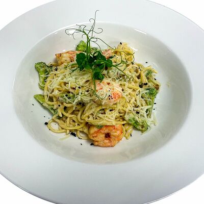 Паста с креветками и брокколи в Мегаполис по цене 550 ₽