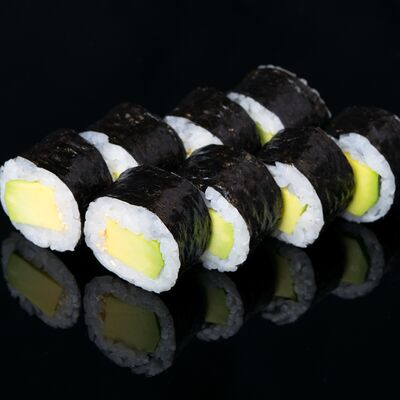 Мини-ролл Авокадо маки в Sushi №1 по цене 335 ₽