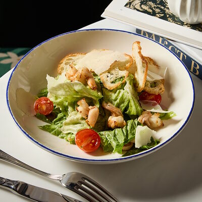 Цезарь с креветками в Траттория Минисыроварня по цене 790 ₽