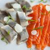 Ассорти рыбное: лосось и сельдь в Svekla Catering по цене 1600