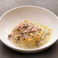 Тальятелле с Ветчиной и Грибами в Искра Бистро