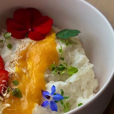 Каша Рисовая на кокосовом молоке в Raison D’être по цене 320 ₽