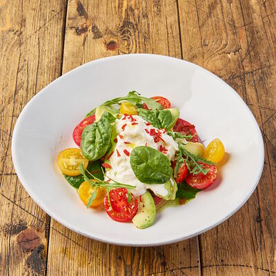 Томаты с авокадо и муссом из шпината в Сыроварня по цене 1020 ₽