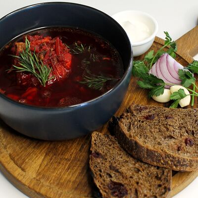 Борщ из печи в Стейк & Эггс по цене 539 ₽