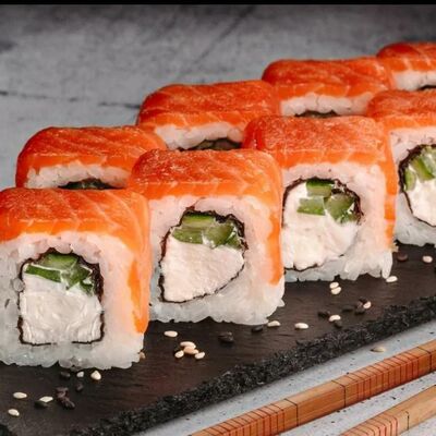 Филадельфия сяке в Суши Мастер по цене 289 ₽