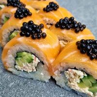 Ролл Осидзуси сяке в Sushitop