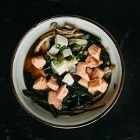 Мисо суп с лососем в Shima